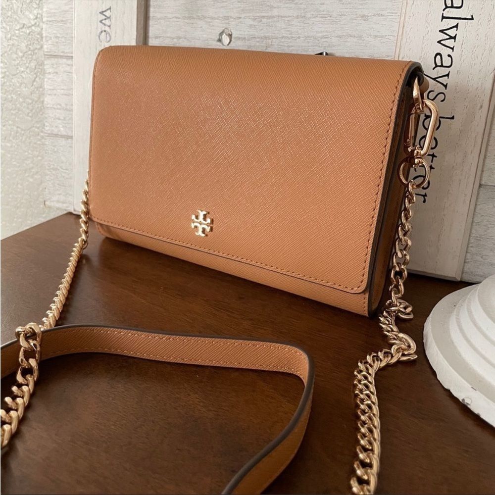SOLD.   Tory Burch chain wallet / crossbody - Picture 2 of 10
